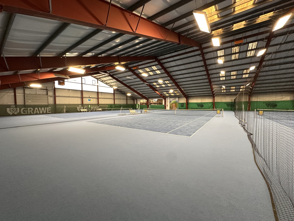 Tennishalle online buchen...